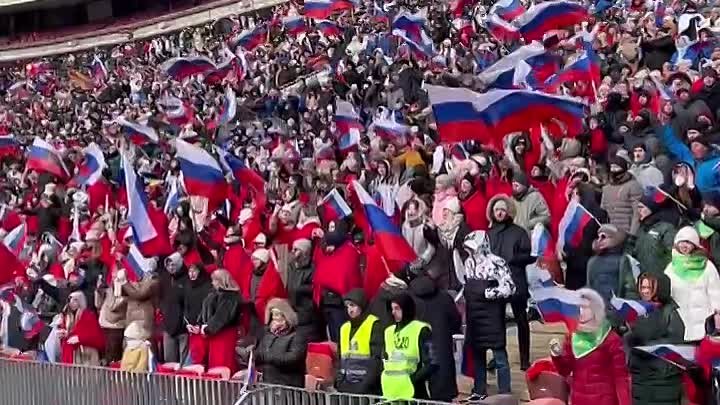 "Катюша" на митинг-концерте в Лужниках.