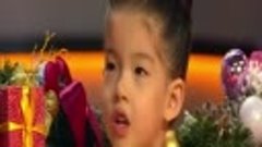 4-летняя девочка свободно говорит по-китайски, как родная