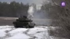Экипажи танков Т-90 разнесли позиции ВСУ. Корреспондент &quot;Изв...