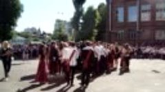 Запуск шариков выпускников 2018 года школы № 1 города Киева