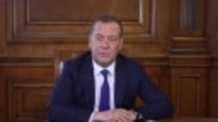 Медведев: критиковать солдата, который воюет за свою страну,...