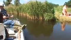 Русские на пляже на море, ржач