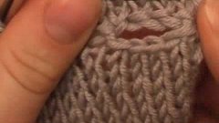 Knitting one-row button holes