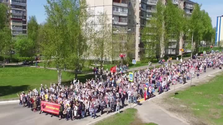 Бессмертный полк в Радужном. Аэросъемка.