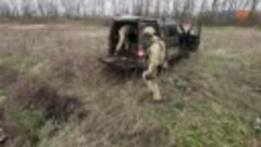Военнослужащие Росгвардии в одном из населенных пунктов ДНР ...
