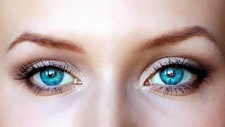 Как выглядят бирюзовые глаза Как выглядят бирюзовые глаза