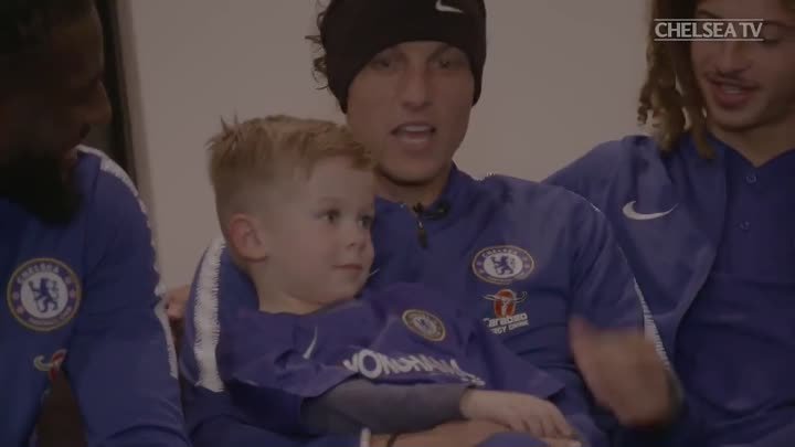 4-летний австралийский малыш позвал игроков 'Челси' в гости
