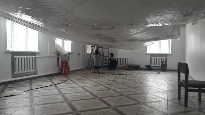 Монтаж бесшовного потолка (64.5м.кв)-фирма ViPa