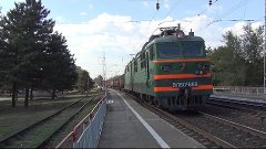 Электровоз ВЛ80С-689 с грузовым поездом