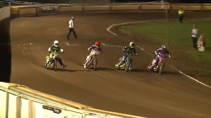 Welcome back to British racing, Emil! Heat action from the Showground