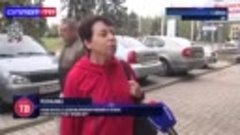 В Донецке спросили местных жителей, надо ли наносить удары п...