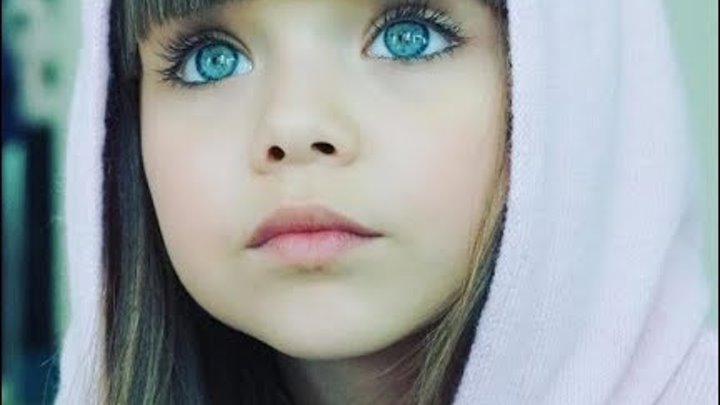 Девочка с красивыми глазами фото Девочка с красивыми глазами фото