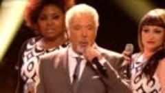 Tom Jones and his team perform &#39;Hit The Road Jack&#39;