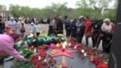 митинг и возложение цветов в парке Победы Житикара 9 мая 202...