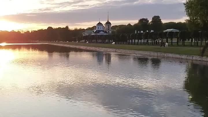 Кусковский парк на закате. Россия. Москва