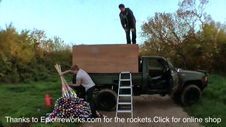 Setting off 300 Rockets ALL AT ONCE