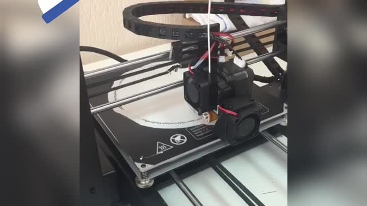 Наш 3D-принтер за работой