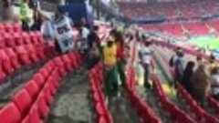 Roche Mamabolo в Твиттере  «Senegal fans cleaning up their p...