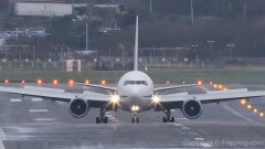 landing gear hammered in touchdown turbulence