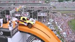 Record mundial de salto con coche