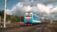 ЭП1М-627 с поездом Воркута — Адлер