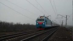 ЭП1М-605 с поездом Кисловодск — Ростов-на-Дону