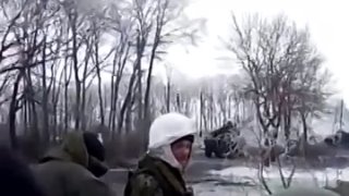 09.02.2015 - Ополченцы взяли в плен украинских военных в районе Дебальцево