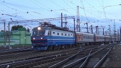 Электровоз ЧС2К-821 с поездом №380 Москва — Берещино