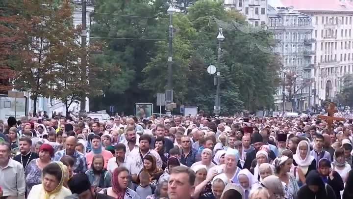 Хресна хода в Києві на Володимира.