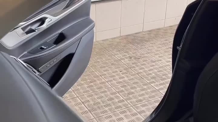Замена лобового стекла BMW 7