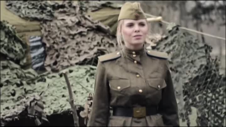 На позицию девушка провожала бойца. 'Огонёк' - War songs. Gi ...