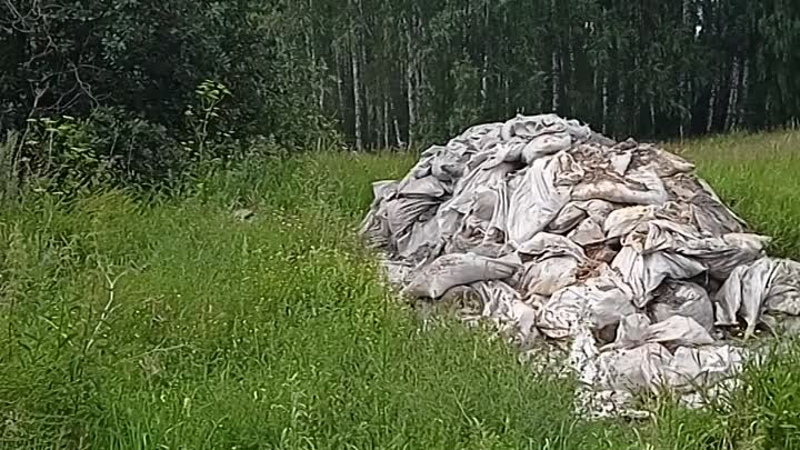 Свалка строительного мусора по дороге на дачи. Фото от 29.07.продоже ...