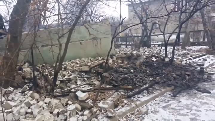 Кировское после артобстрела от 25.11.2014, дом по Восточной