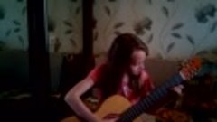 Рита играет на гитаре 2