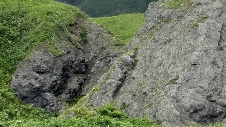 Мыс Белый камень и водопад неподалёку…