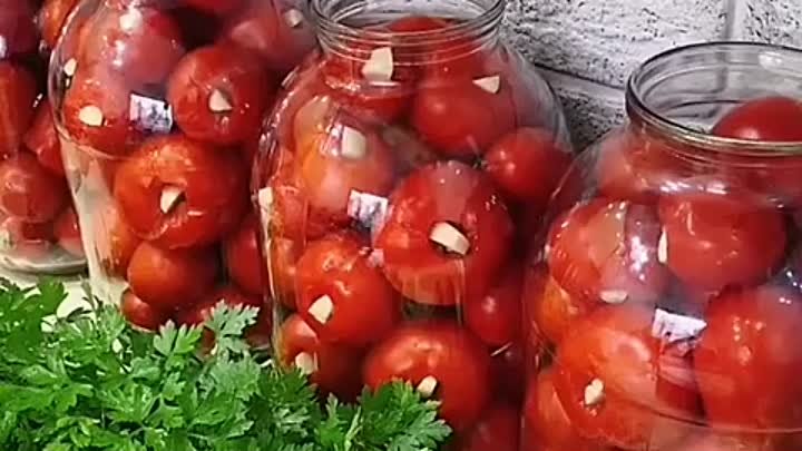 Сладкие помидоры с чесноком на зиму❤️🔥🔥🔥
Это мой любимый рецепт✅