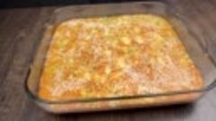 Заливной пирог с луком и яйцом))