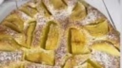 Итальянский пирог с яблоками и корицей.