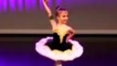Танец с бубном из балета &quot;Эсмеральда&quot; от маленькой талантлив...