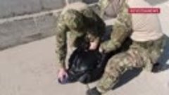 В Севастополе российские спецслужбы задержали мужчину по под...