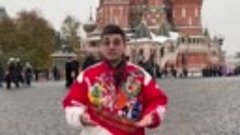 Блогер Петр Кузнецов снял ролик о празднике Дня народного ед...
