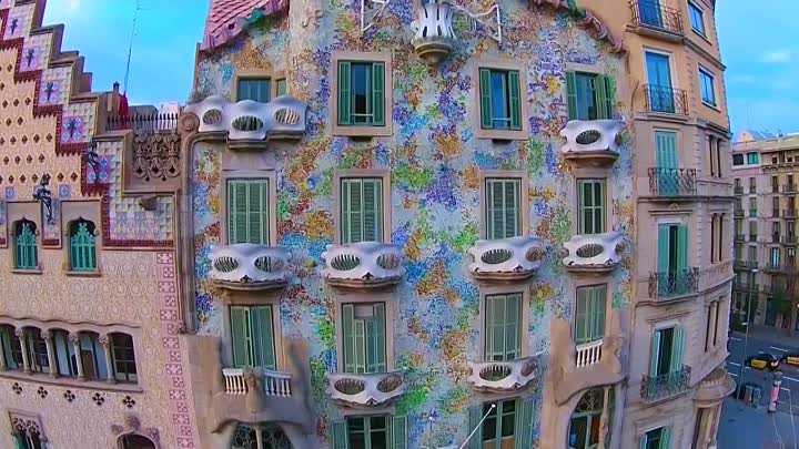 Casa Batlló, Antoni Gaudí, Barcelona - BCNDJI - DJI drone over Cas ...