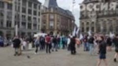 Акция против поставок оружия Украине в Амстердаме