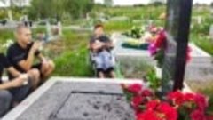 Галина Дмитриевна  спустя год приехала к Сыну Сергею Сухачёв...