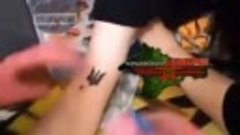 Крымчанка сделала татуировки в виде украинского тризуба