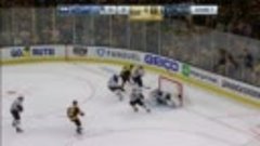 Blues&#39; Jordan Binnington Stands On His Head To Keep Bruins O...