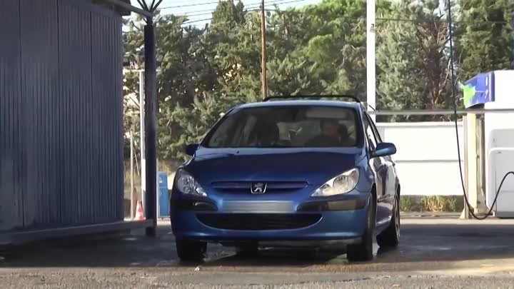 знает, как жить ... PEUGEOT