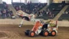 Galactron VS. Reptar At Monster Truck Wars In Conroe, Texas ...