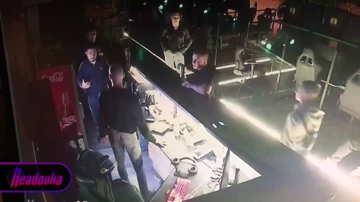 В компьютерном клубе Волгограда банда 👳‍♂-ов напала на местного бор ...