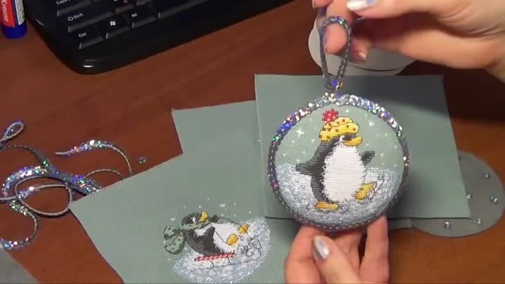 Вышивка. Новогодние пингвины